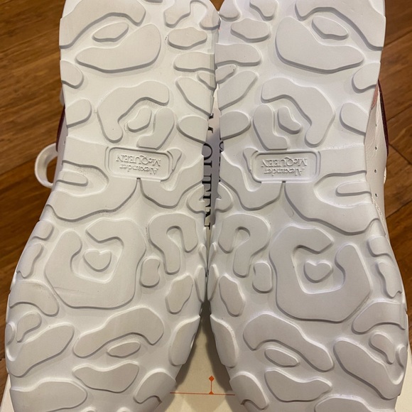 *SOLD* EUC (worn once) Alexander McQueen Sneakers PRICE FIRM - Picture 5 of 9